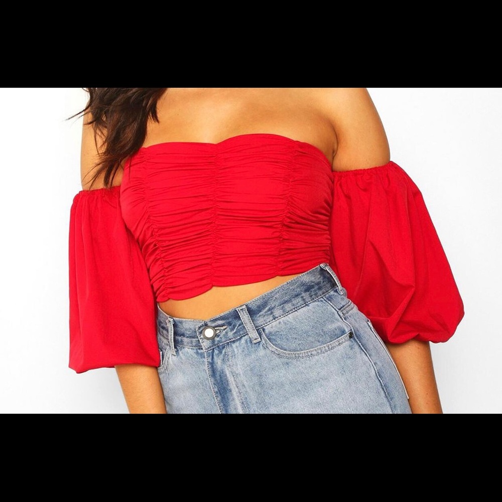 ruched volume sleeve crop top